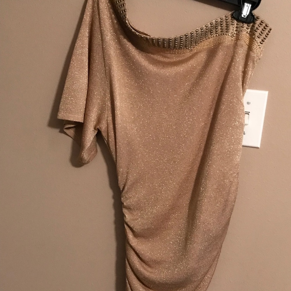 Cache gold one sleeve top